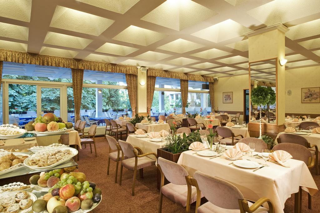 Hotel Patria Pécs Restaurant foto