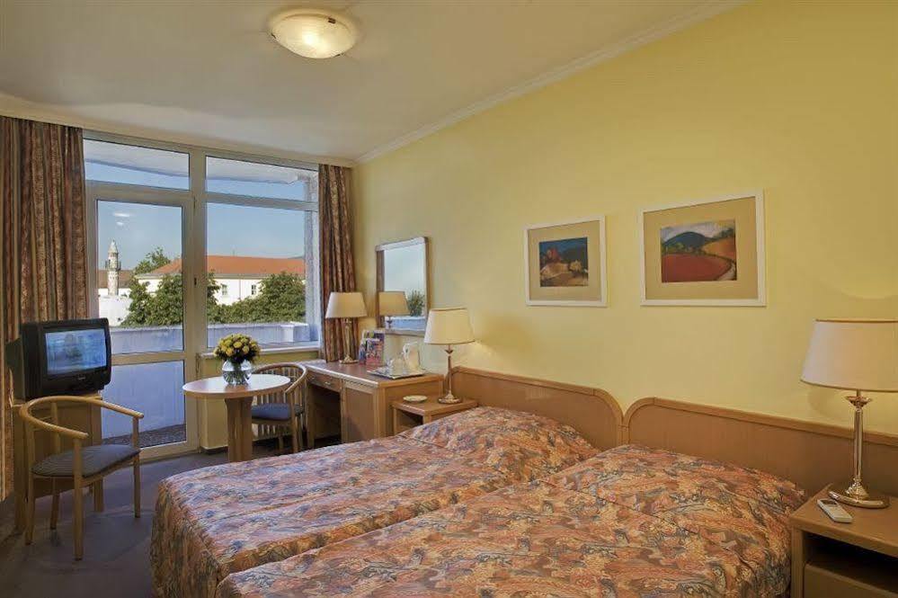 Hotel Patria Pécs Zimmer foto